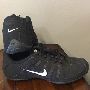 Nike women’s 8.5
